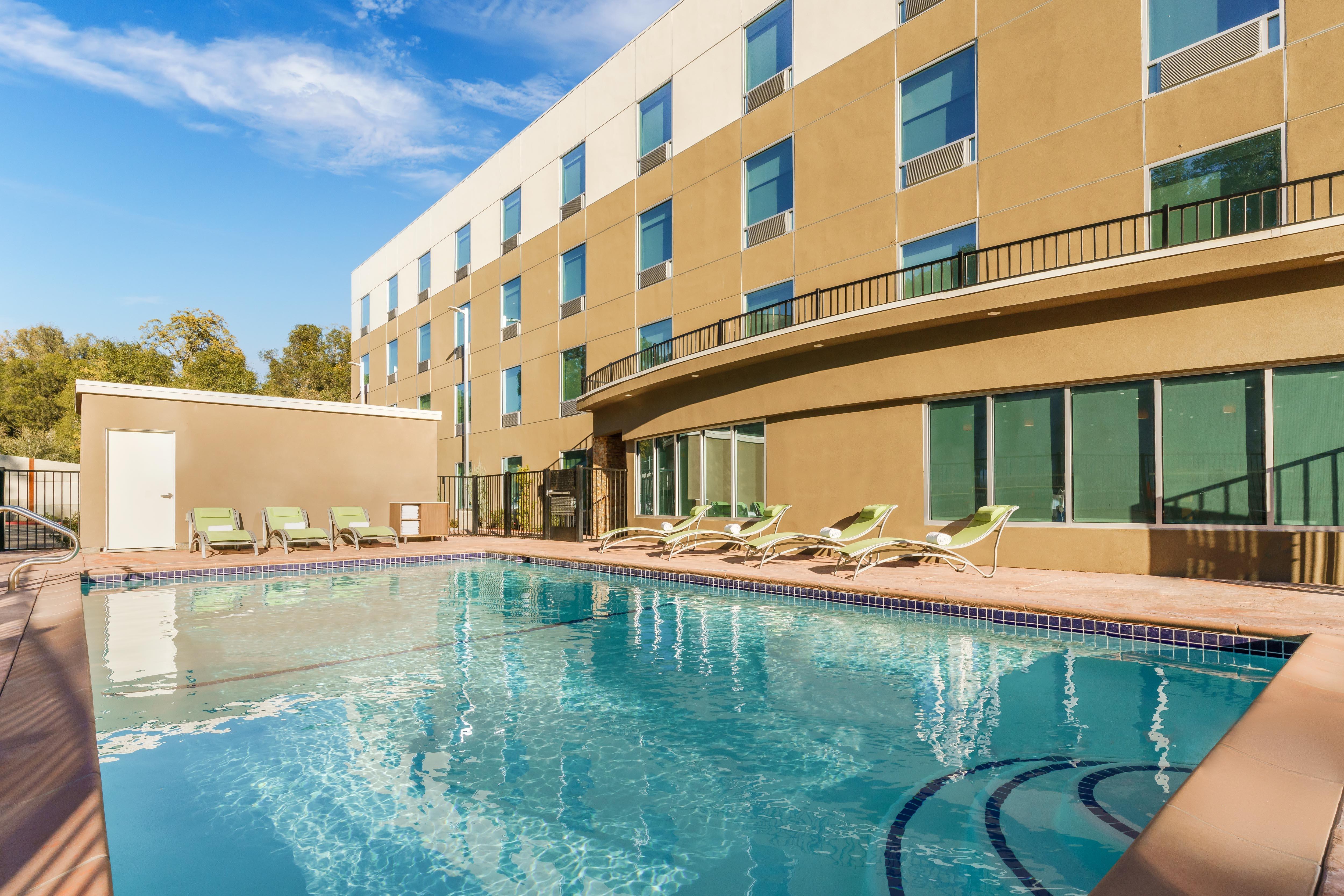 Holiday Inn Express & Suites Oakhurst-Yosemite Park Area By Ihg Экстерьер фото